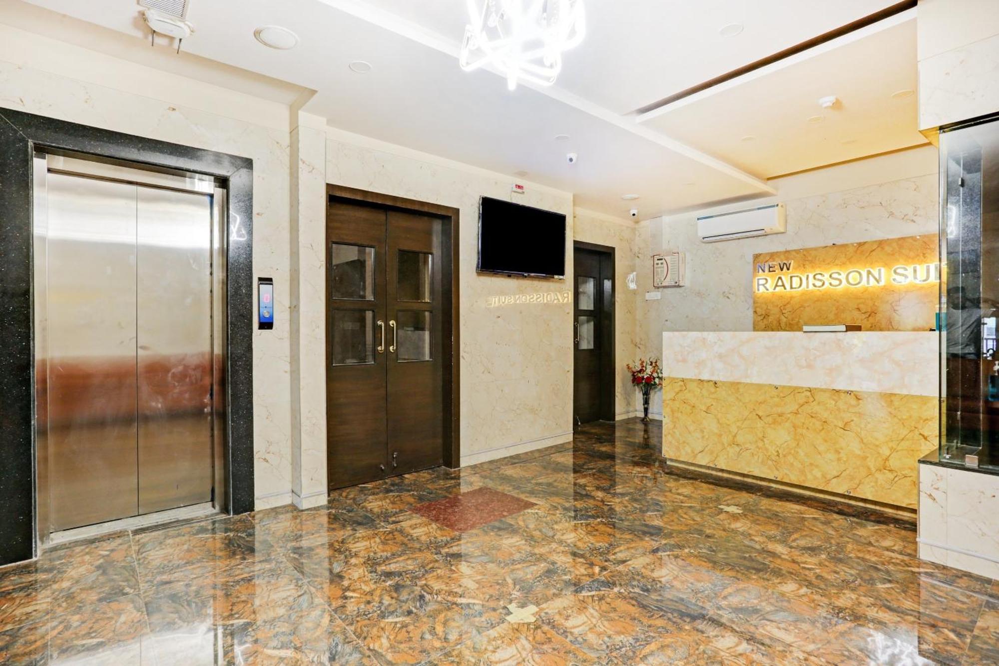 Capital O 80951 Hotel Vertigo Suite 孟买 外观 照片
