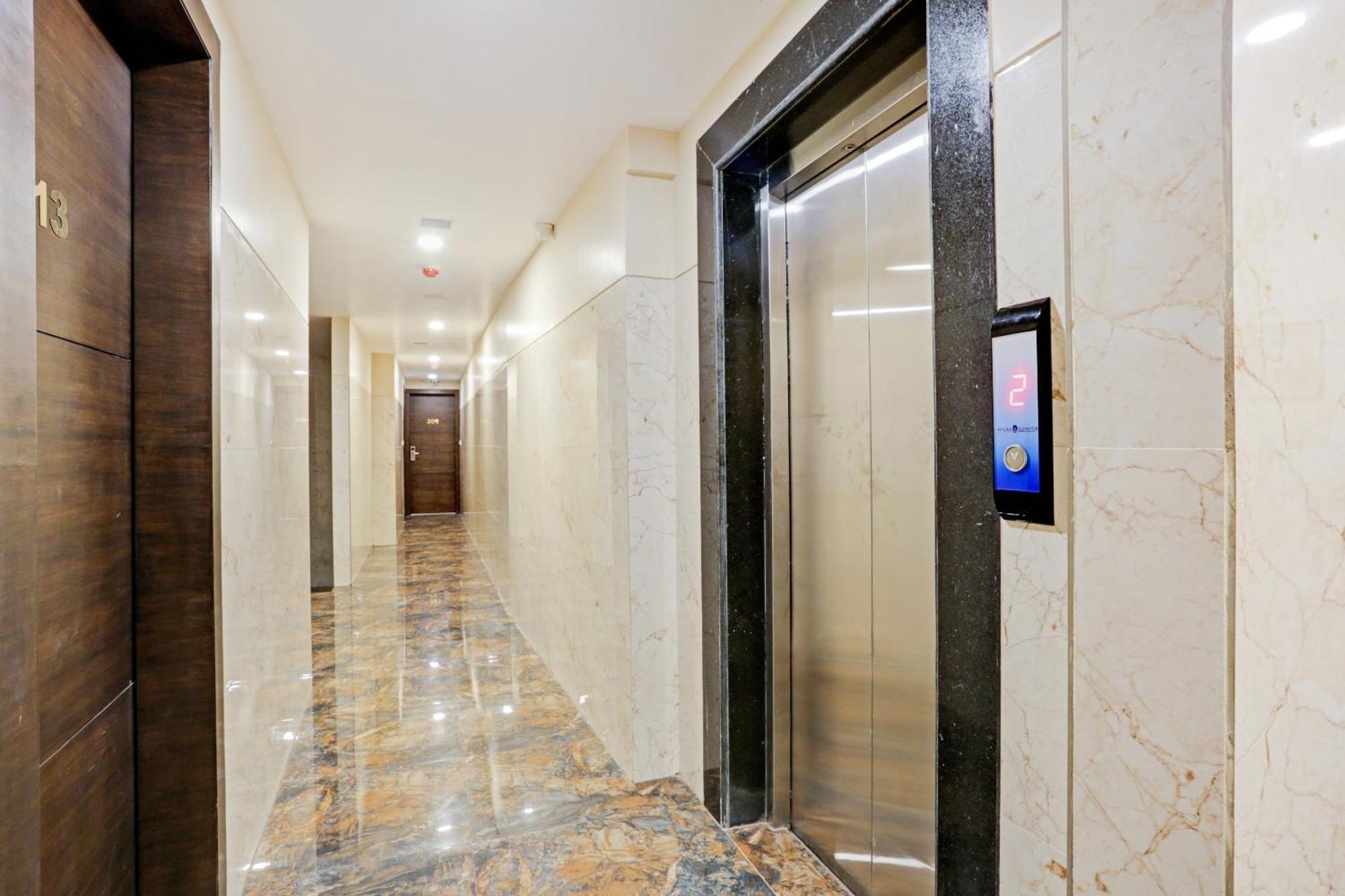 Capital O 80951 Hotel Vertigo Suite 孟买 外观 照片