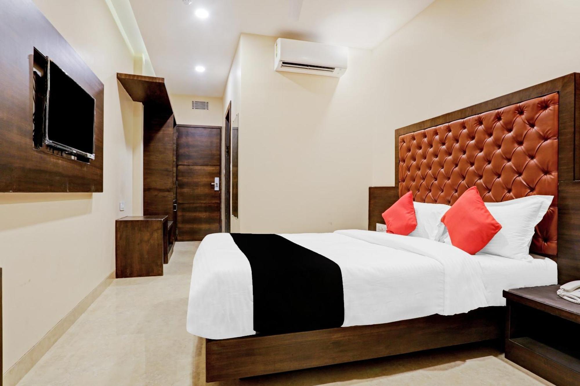 Capital O 80951 Hotel Vertigo Suite 孟买 外观 照片